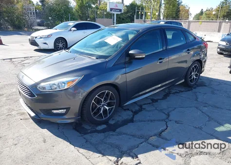 2015 Ford Focus Se z USA, uszkodzony, nr VIN 1FADP3F25FL313842